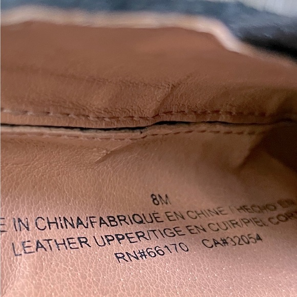 Urban Outfitters Posey Gumsole Black Booties Size 8 - Picture 9 of 13